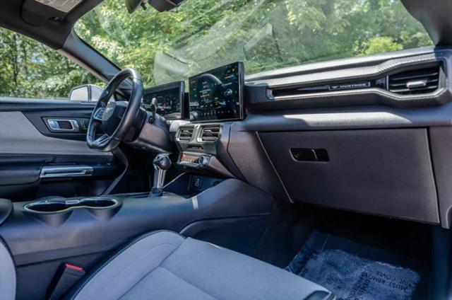 2024 Ford Mustang EcoBoost Fastback