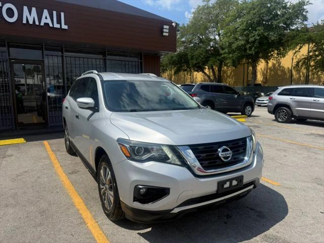 2019 Nissan Pathfinder SV