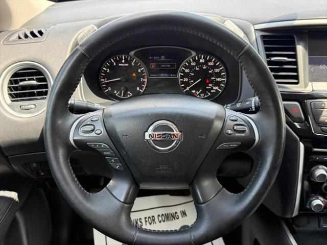 2019 Nissan Pathfinder SV