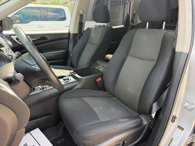 2019 Nissan Pathfinder SV