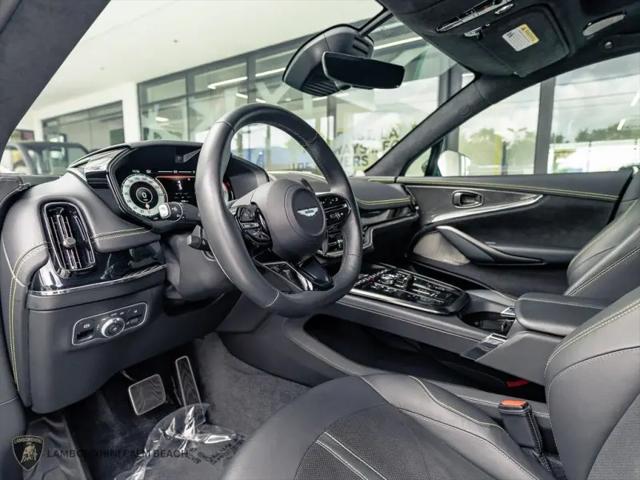 2025 Aston Martin DBX 707
