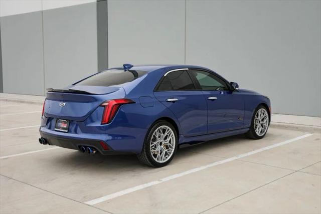 2023 Cadillac CT4 Luxury