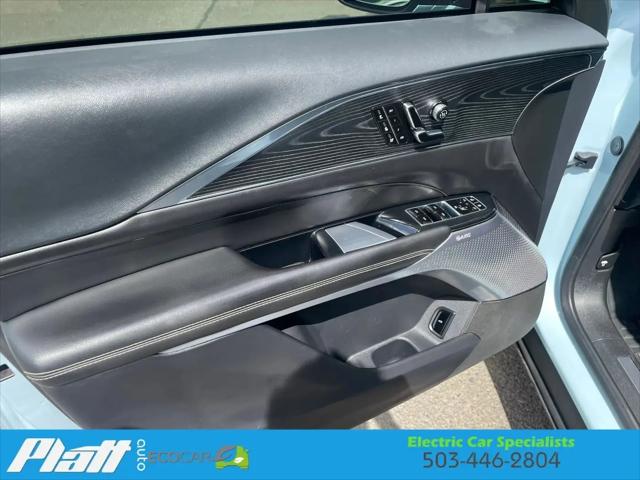 2024 Cadillac iQ Sport w/1SJ