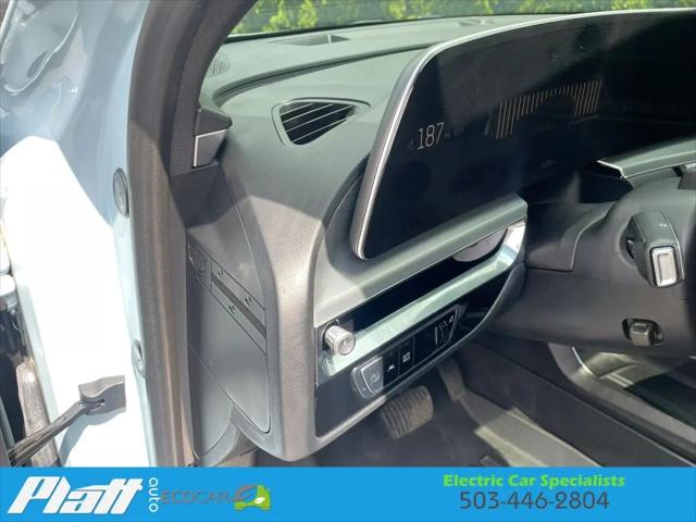 2024 Cadillac iQ Sport w/1SJ