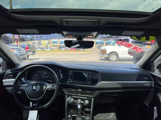 2019 Volkswagen Jetta 1.4T R-Line