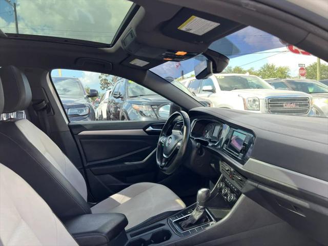 2019 Volkswagen Jetta 1.4T R-Line