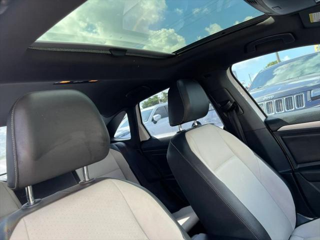 2019 Volkswagen Jetta 1.4T R-Line
