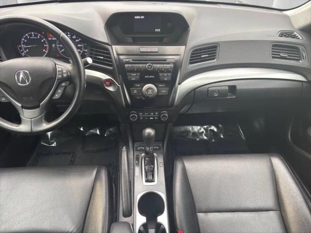 2017 Acura ILX AcuraWatch Plus Package