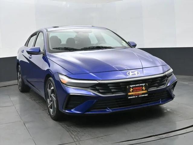 2025 Hyundai Elantra SEL Convenience