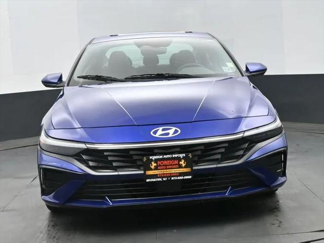 2025 Hyundai Elantra SEL Convenience