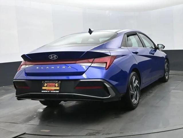 2025 Hyundai Elantra SEL Convenience