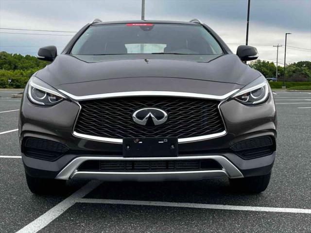 2018 INFINITI QX30 LUXE