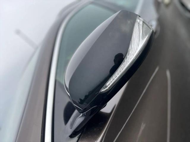 2018 INFINITI QX30 LUXE