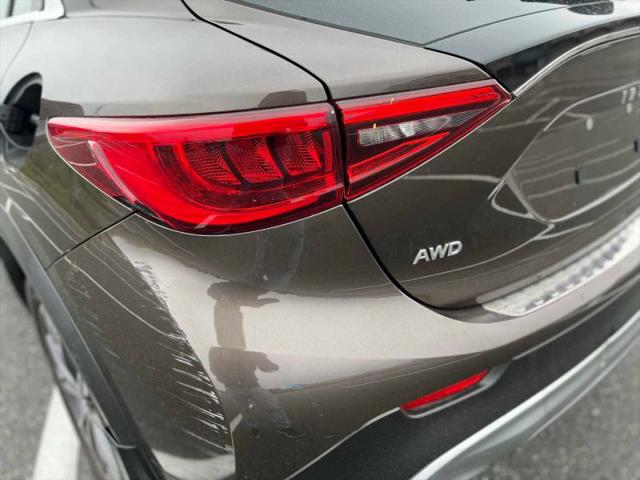 2018 INFINITI QX30 LUXE