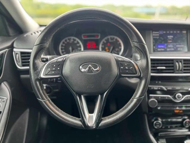 2018 INFINITI QX30 LUXE