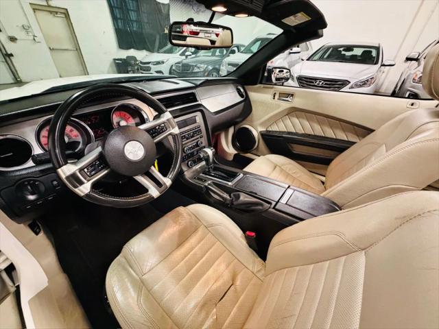 2010 Ford Mustang V6 Premium