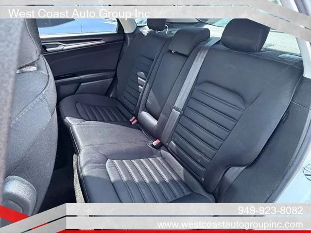2016 Ford Fusion Hybrid SE