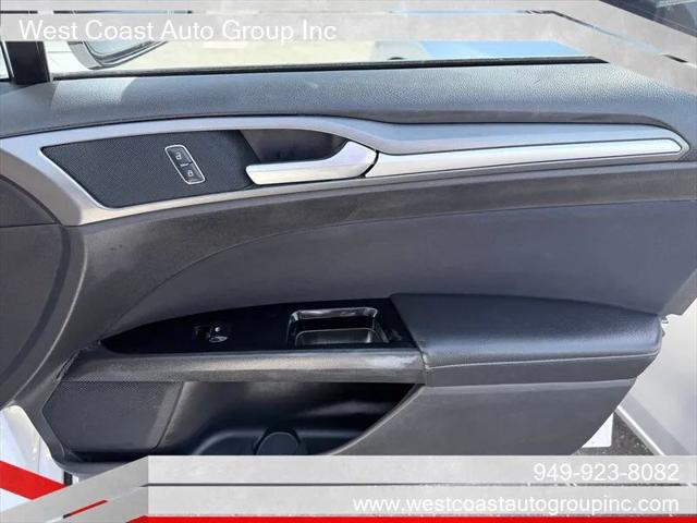 2016 Ford Fusion Hybrid SE