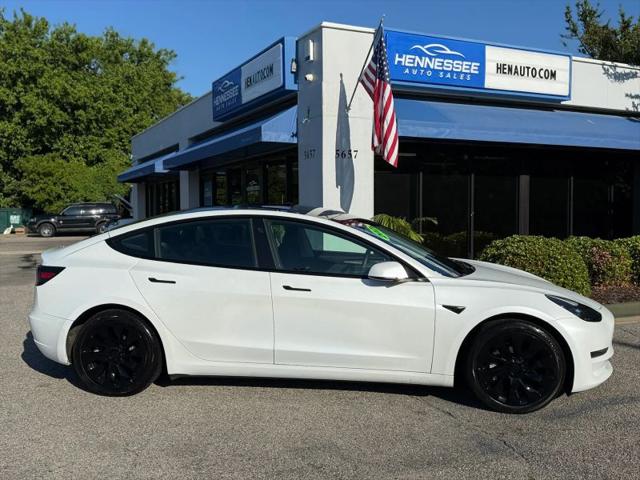2022 Tesla Model 3 Rear-Wheel Drive