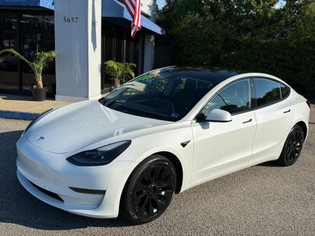 2022 Tesla Model 3 Rear-Wheel Drive