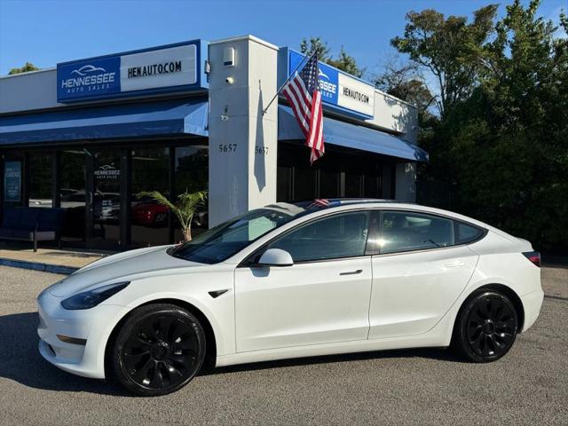 2022 Tesla Model 3 Rear-Wheel Drive