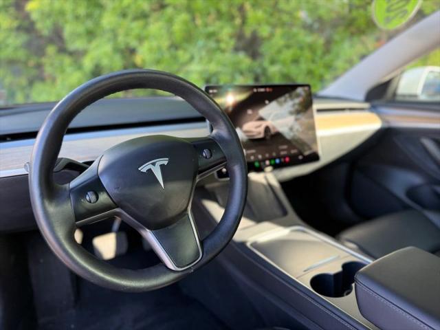 2022 Tesla Model 3 Rear-Wheel Drive