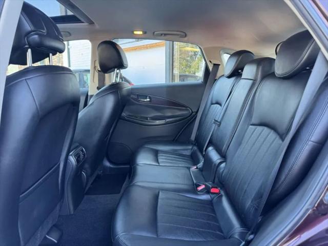 2017 INFINITI QX50 Base