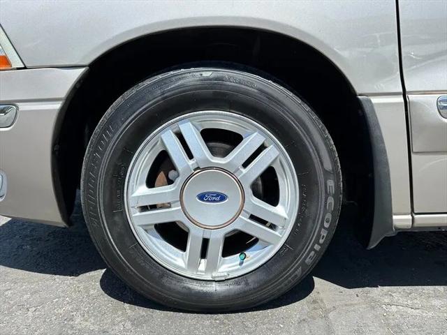 2002 Ford Windstar SE