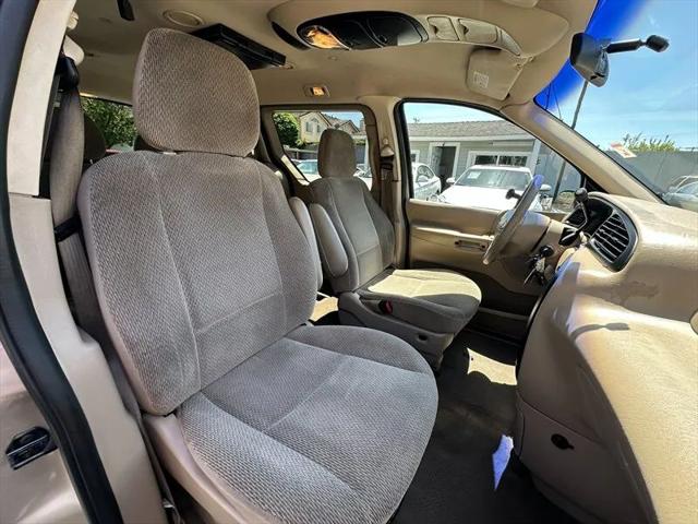 2002 Ford Windstar SE