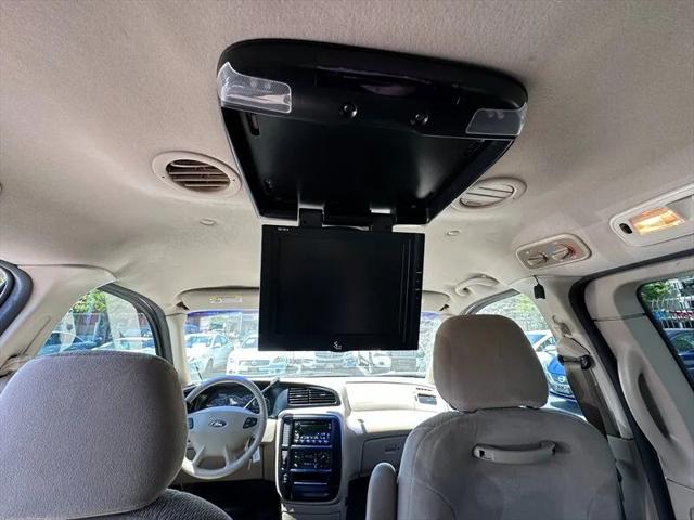2002 Ford Windstar SE