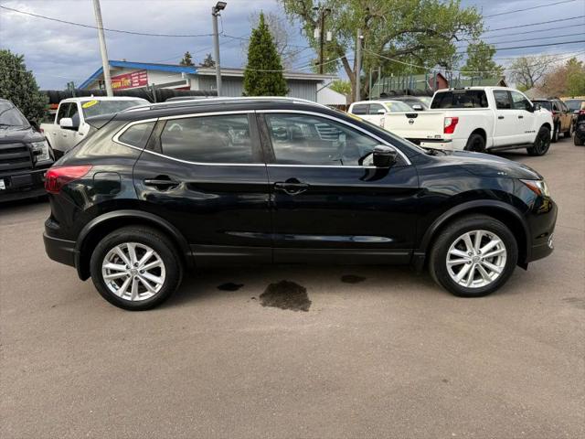 2017 Nissan Rogue Sport SV