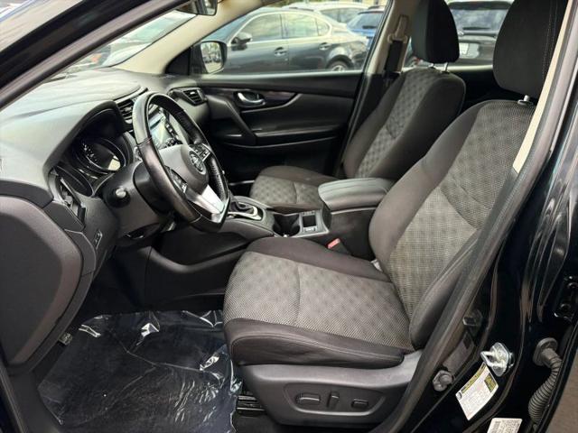 2017 Nissan Rogue Sport SV
