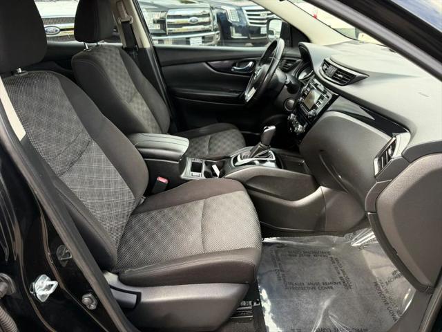 2017 Nissan Rogue Sport SV