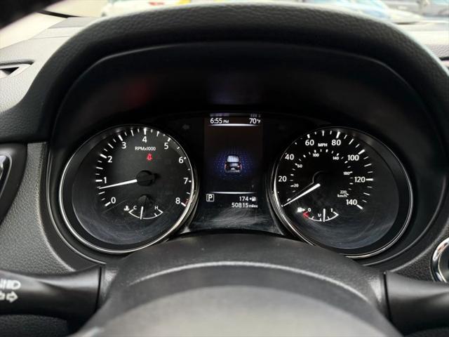 2017 Nissan Rogue Sport SV