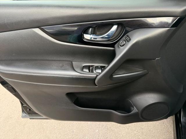 2017 Nissan Rogue Sport SV