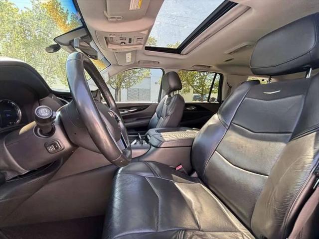 2017 Cadillac Escalade Luxury