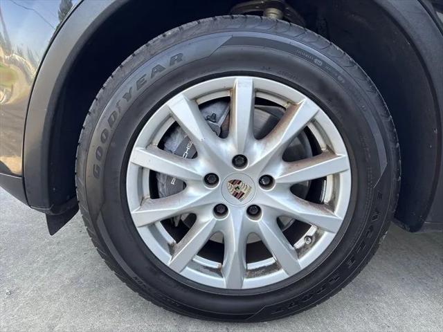 2014 Porsche Cayenne Base
