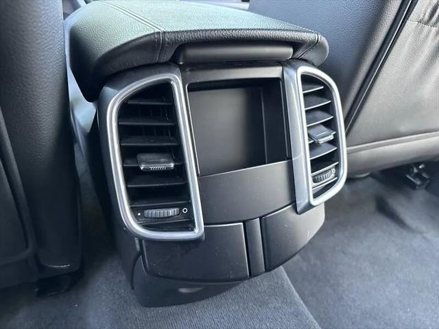 2014 Porsche Cayenne Base