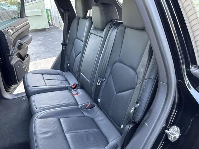 2014 Porsche Cayenne Base