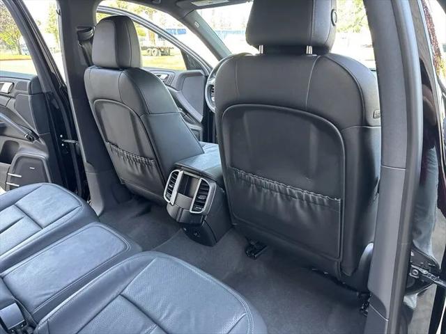 2014 Porsche Cayenne Base