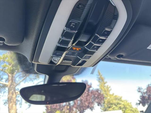 2014 Porsche Cayenne Base