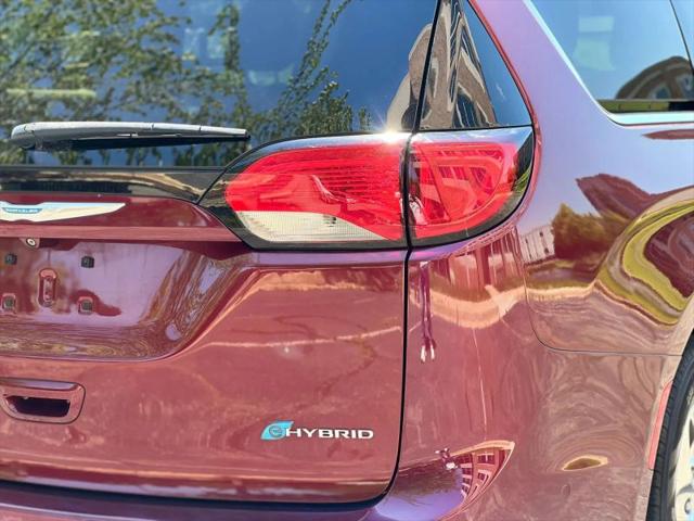 2018 Chrysler Pacifica Hybrid Limited