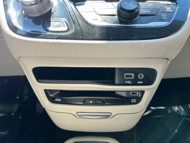 2018 Chrysler Pacifica Hybrid Limited