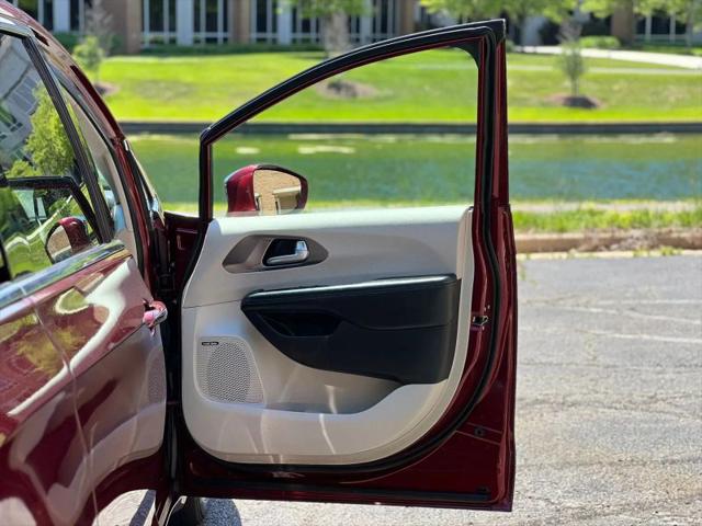 2018 Chrysler Pacifica Hybrid Limited