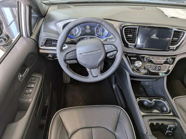 2027 Chrysler Pacifica Limited
