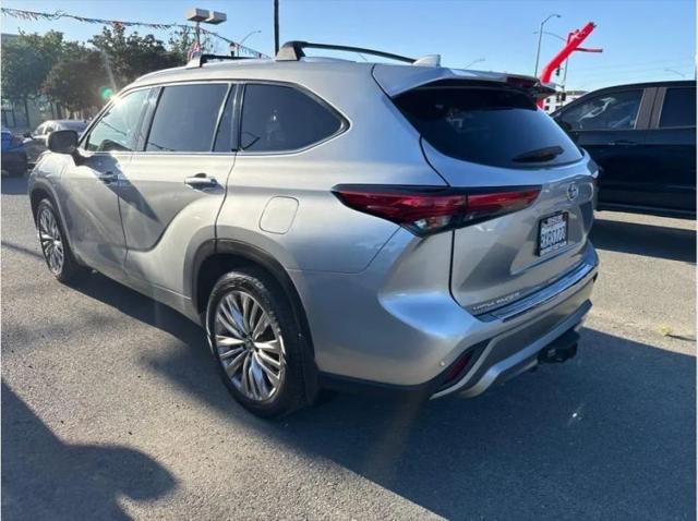 2021 Toyota Highlander Platinum