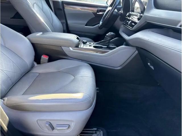 2021 Toyota Highlander Platinum