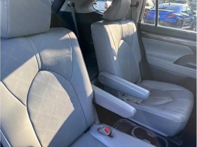 2021 Toyota Highlander Platinum