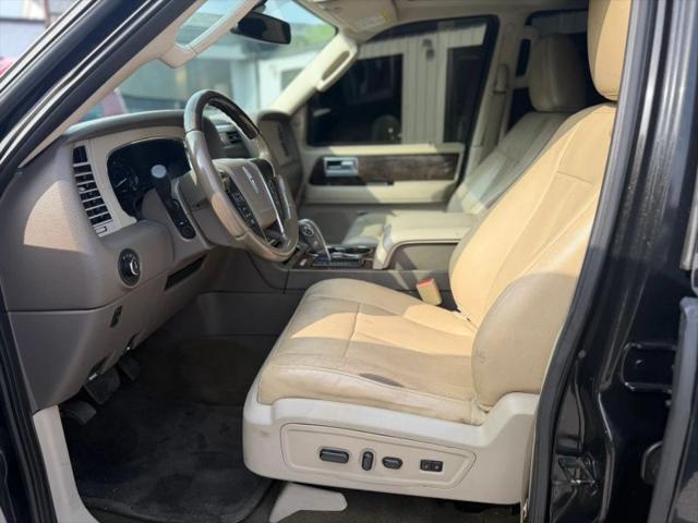 2015 Lincoln Navigator Base