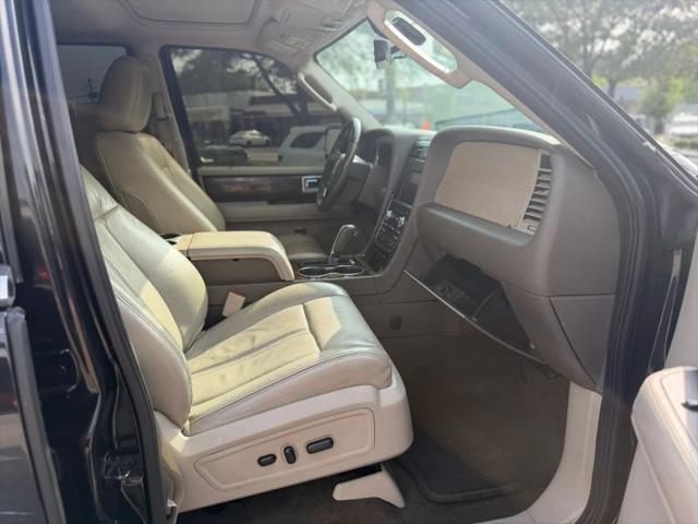 2015 Lincoln Navigator Base